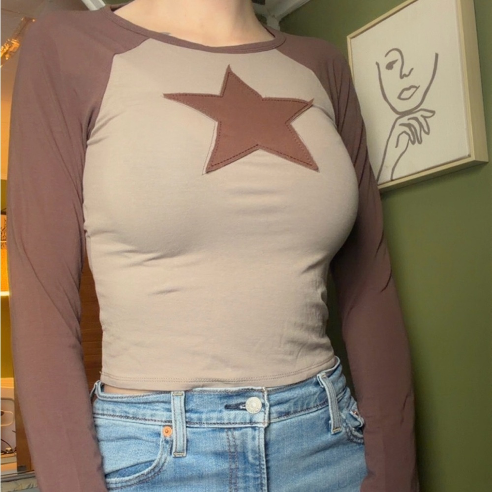 Fashion Nova Long Sleeve Crop Top